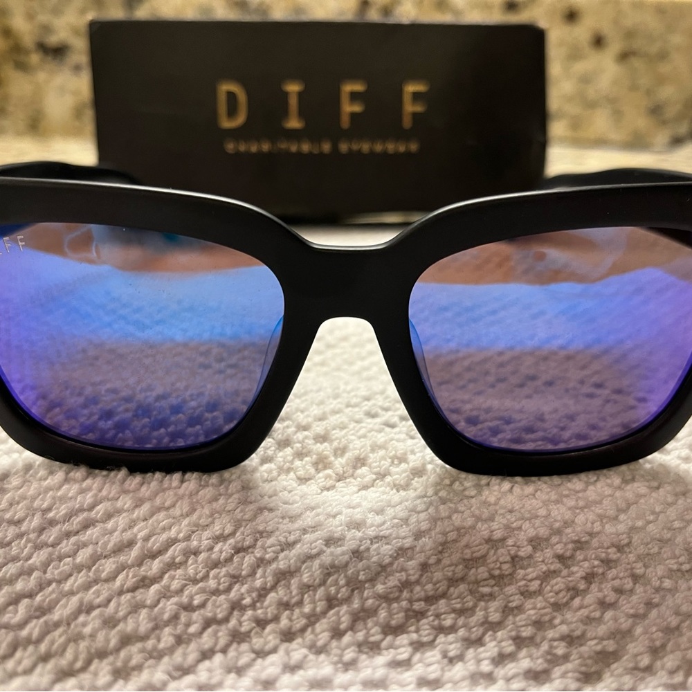 Diff eyewear austen sunglasses new - Picture 3 of 4